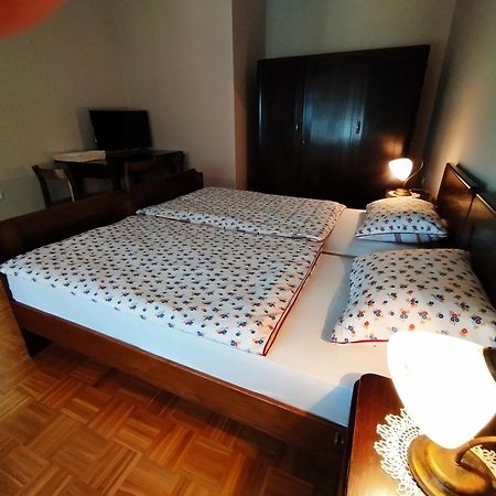 Pocitniska Hisa Kog Villa Bagian luar foto